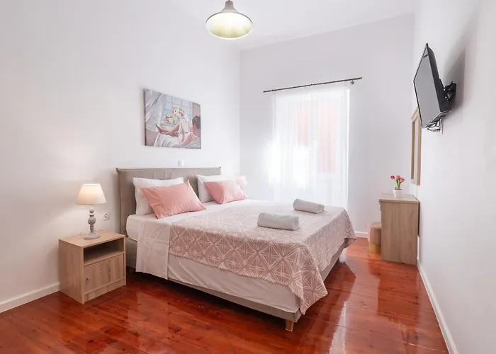 Filarmonikis Deluxe Apartment