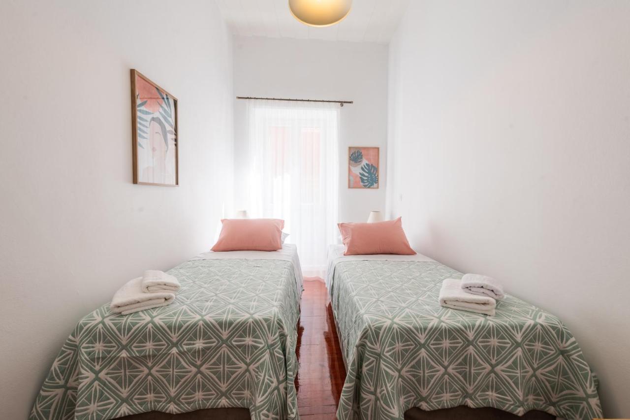Filarmonikis Deluxe * Corfu (city)